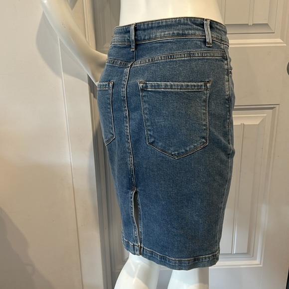 RW&Co Denim Skirt - Picture 3 of 5